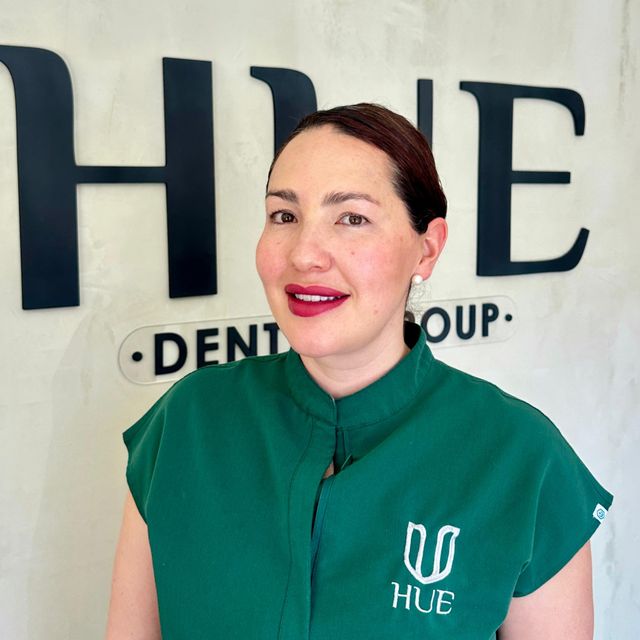 Alejandra Esparza Flores, Dentista - Odontólogo Zacatecas