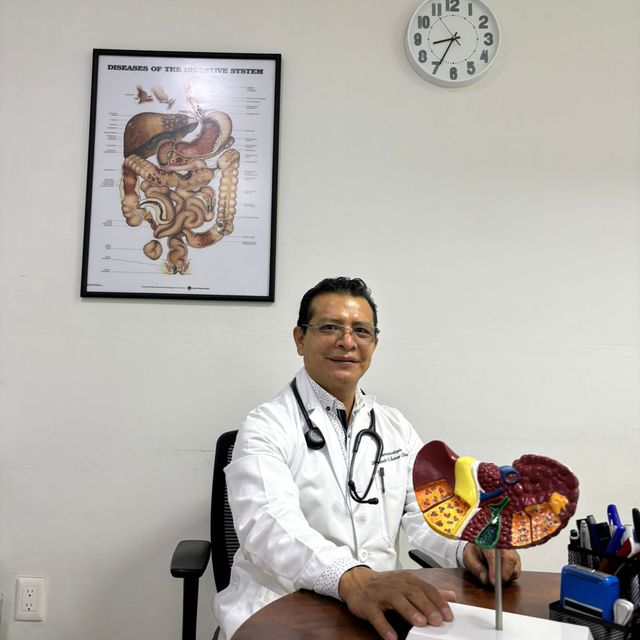 Leonardo Samuel Juarez Chavez, Gastroenterólogo Ciudad de México