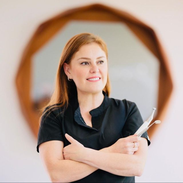 Alejandra De la Torre, Dentista - Odontólogo Tlajomulco de Zuñiga