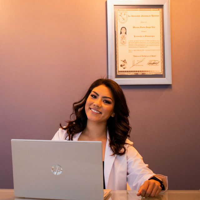 Mariana Gisela Araujo Vera, Fisioterapeuta Querétaro