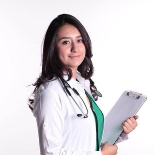 Ampliar imagen: Elizabeth Castillo Montufar, Internista Metepec