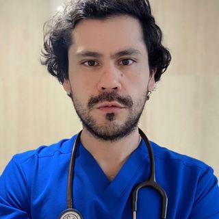 Ampliar imagen: Sergio Alfonso Gutierrez Jimenez, Cirujano general Cuauhtémoc