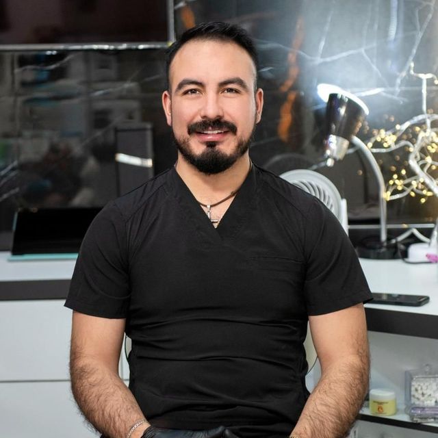 Carlos Nava Paredes, Dentista - Odontólogo Cuernavaca