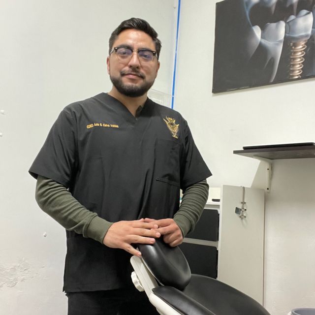 Luis Ernesto Calva Valdez, Ortodoncista Venustiano Carranza