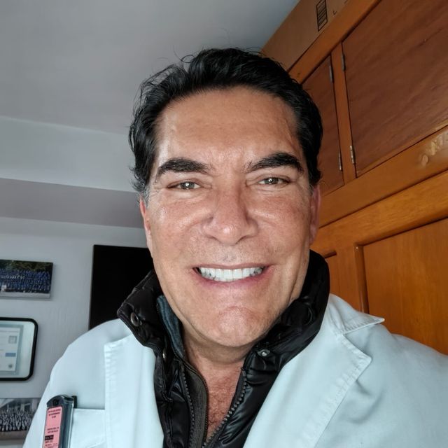 José Antonio Rojas Beltrán, Radiólogo Puebla