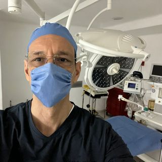 Nicolás Kahuam Dávalos, Médico general Ciudad de México