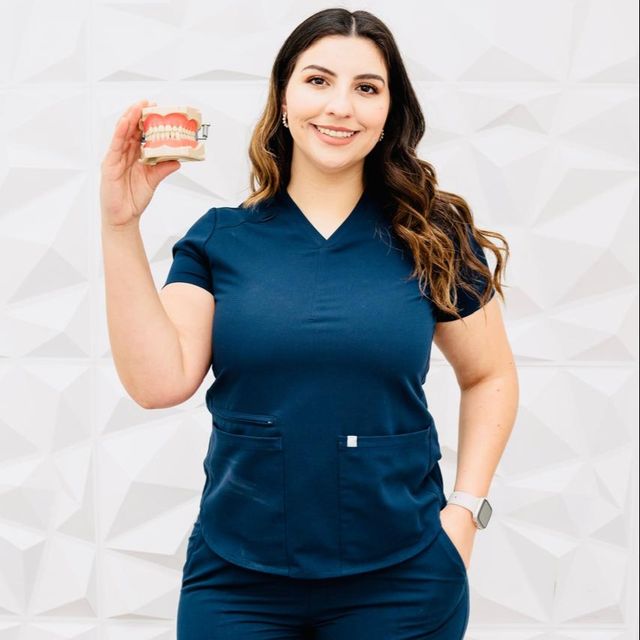 Joselyne Rodriguez, Dentista - Odontólogo Tijuana