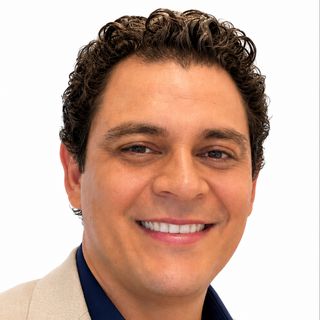 Dr. Fernando Espín Díaz