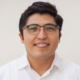 Ampliar imagen: Yonathan Pech Muñoz, Psicólogo Mérida