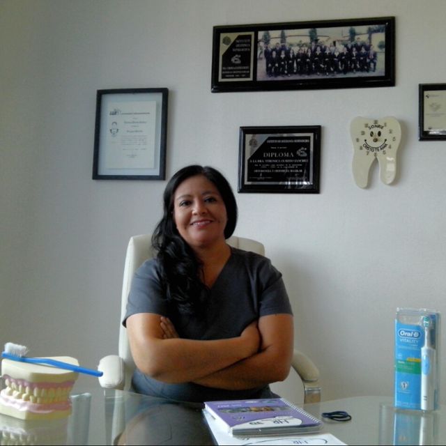 Verónica Olmedo Sánchez, Dentista - Odontólogo Santiago de Querétaro