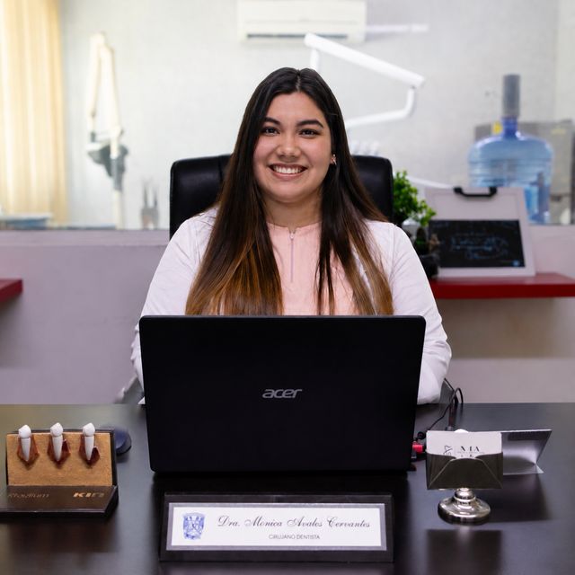 Mónica Avalos Cervantes, Dentista - Odontólogo Boca del Rio