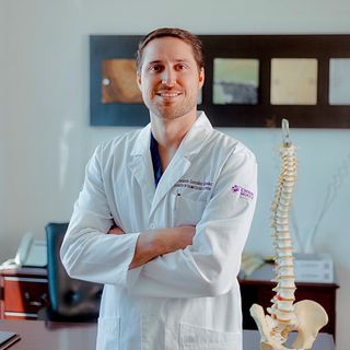 Ampliar imagen: Fernando González González, Ortopedista Chihuahua