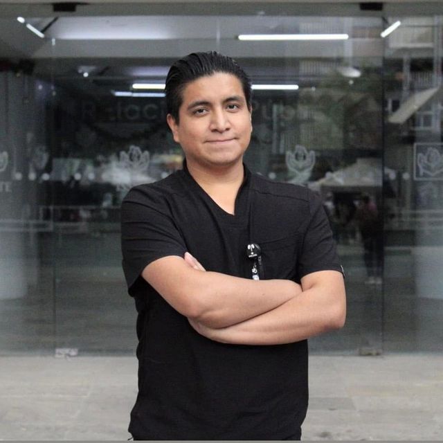 Oscar Uriel Garcia Rivera, Urólogo Ciudad de México