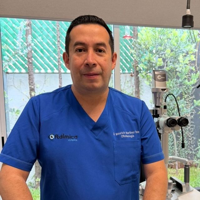 Jorge Mauricio Martínez Pérez, Oftalmólogo Puebla