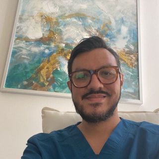 Juan Rodolfo Alonso Sedglach, Especialista en Medicina Crítica y Terapia Intensiva Santiago de Querétaro