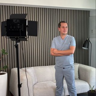 Ampliar imagen: Ramón Alejandro Monroy Salcedo, Periodoncia Zapopan