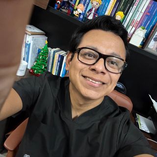 Ampliar imagen: Iván de Jesús Osorio Ruiz, Pediatra Mérida