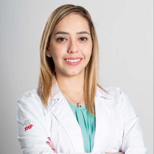 Maria Alejandra Amador Artiles, Gastroenterólogo pediátrico Ciudad de México