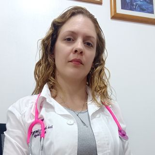 Ampliar imagen: Lisandra Gómez Mata, Médico general Cuernavaca