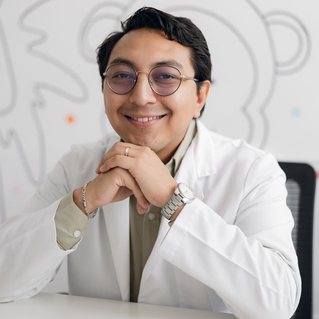 Armando Franco Acoltzi Hernández, Cardiólogo pediátrico León