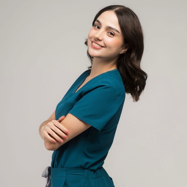 Dania Nohemi  Lopez, Dentista - Odontólogo Chihuahua