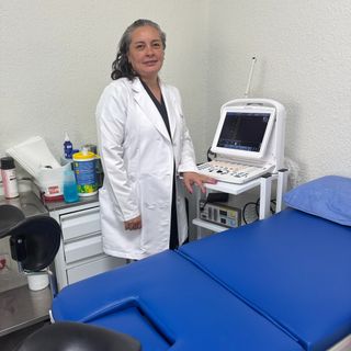 Ampliar imagen: Diana Rosas Pineda, Médico general Iztacalco