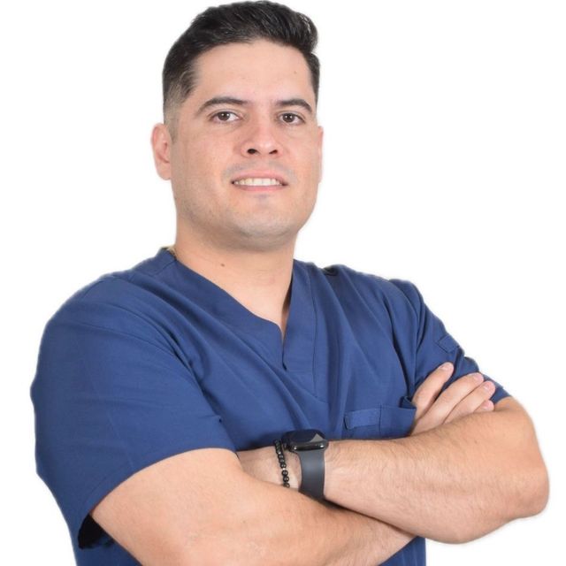 Daniel Y. Quintana Meraz, Ortopedista La Paz