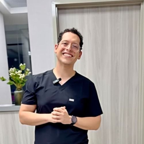 Alejandro Moro Esperon, Cirujano bariatra Puebla