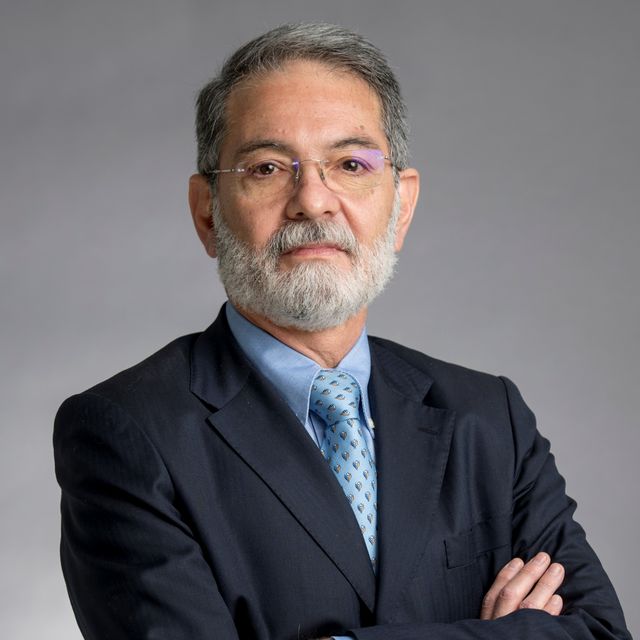 Rafael Olvera Ruiz, Cardiólogo Guadalajara