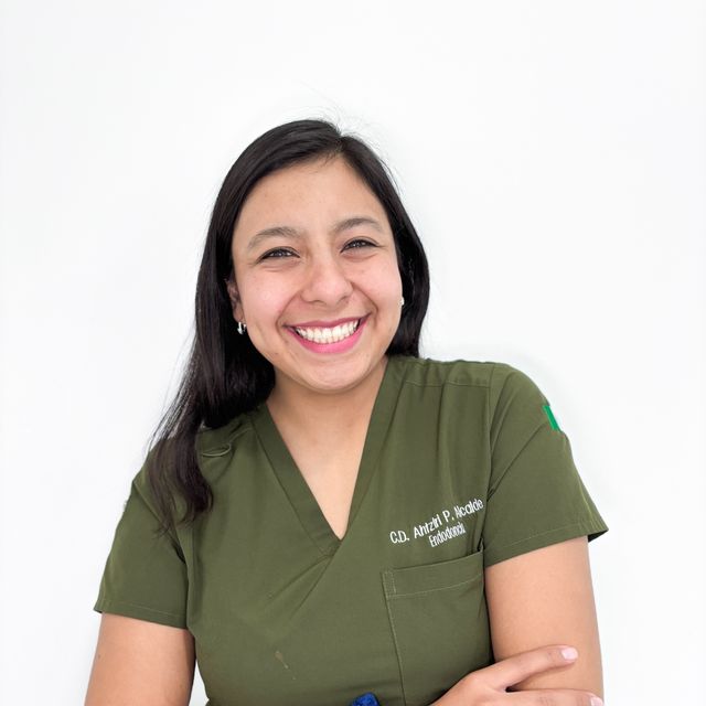Ahtziri Beatriz Pérez Alcalde, Dentista - Odontólogo Cuauhtémoc