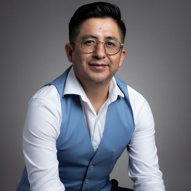 Edgar Flores Saucedo, Ginecólogo Oncólogo Naucalpan de Juárez