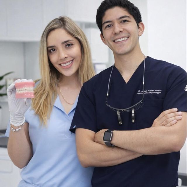 Alfredo Medina Merchan, Dentista - Odontólogo Guadalajara