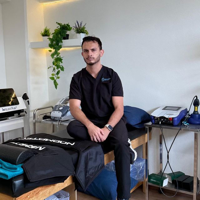 Luis Enrique Mejía Sansores, Fisioterapeuta Tlalnepantla de Baz