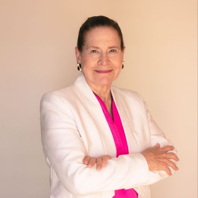 Rosa Lilia  Ornelas Muñoz , Ginecólogo Chihuahua
