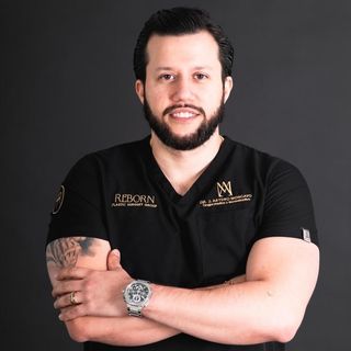 Ampliar imagen: J. Arturo Moncayo Macias, Cirujano plástico Tijuana