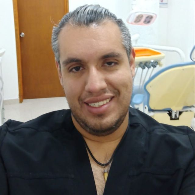 CRUZ CORDOVA RUBIO, Dentista - Odontólogo Tlajomulco de Zuñiga