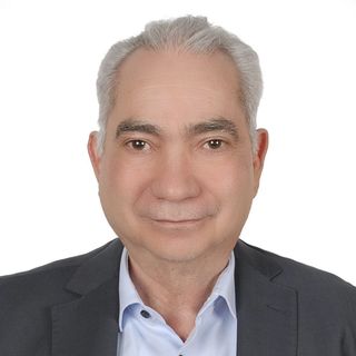 Dr. Rodrigo Quezada Zambrano