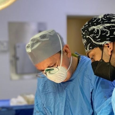 Luis Gonzalez, Cirujano general Uruapan