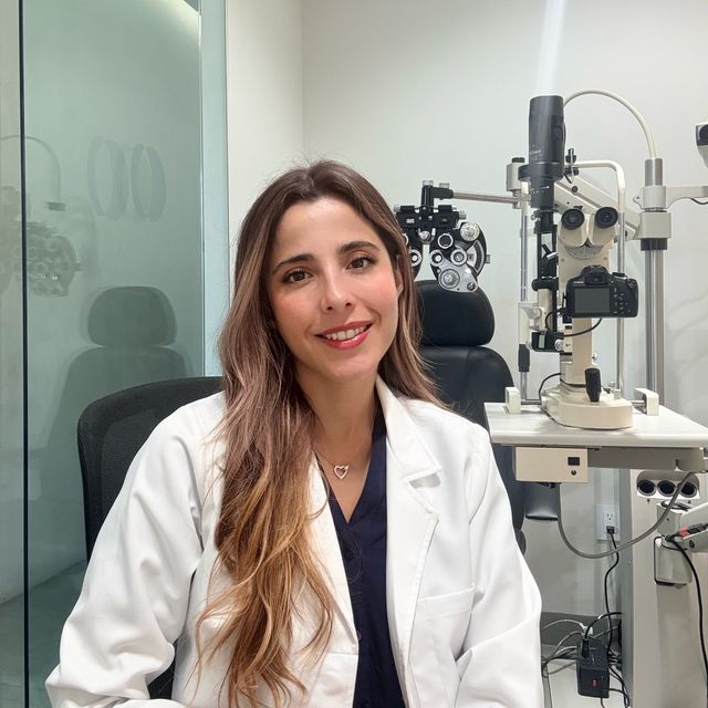 Mirel Rincón Sánchez, Oftalmólogo Guadalajara