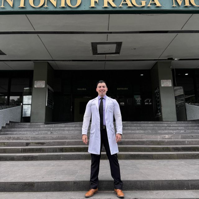 Arturo Madueño, Médico general Cuauhtémoc