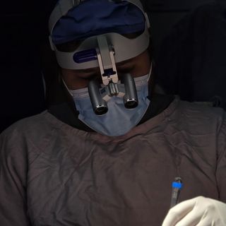 Ampliar imagen: Joseph Lumsden, Cirujano de la mano San Miguel de Allende