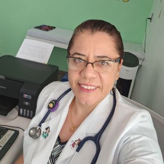 Fabiola Janet  Baeza Zarco , Pediatra Zamora