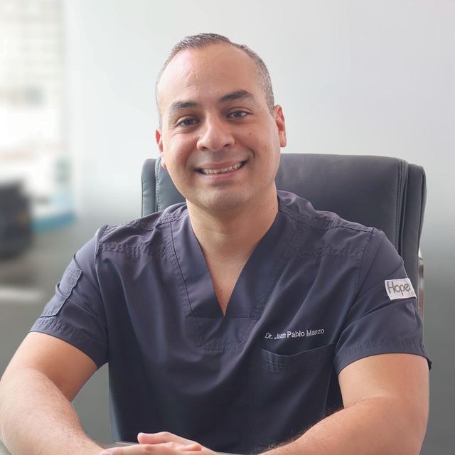 Juan Pablo Manzo Magaña, Ginecólogo Metepec