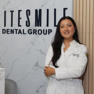 Ampliar imagen: Yenderina Salazar, Dentista - Odontólogo Tijuana