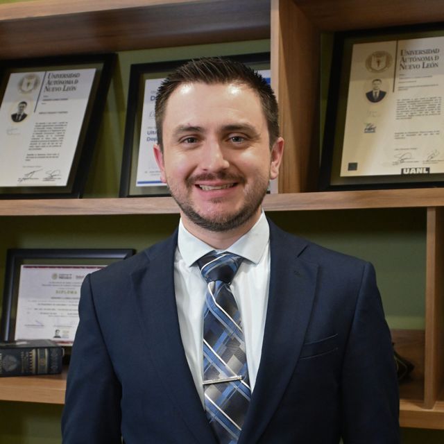 Gerardo Llamas Linares, Radiólogo Monterrey