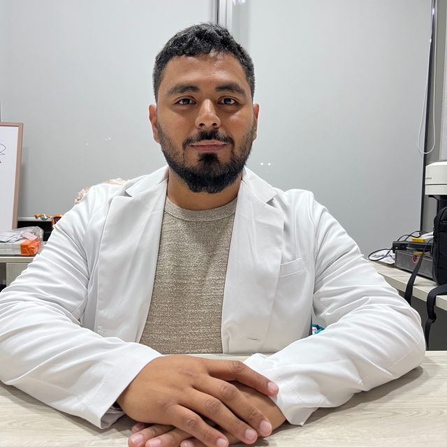 Carlos Daniel Sánchez Cárdenas, Dermatólogo Benito Juárez