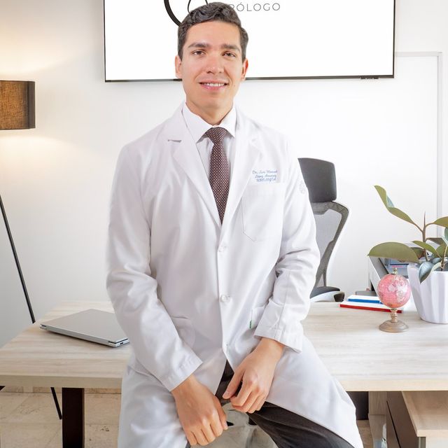 Manuel López Almaraz, Urólogo Guadalajara