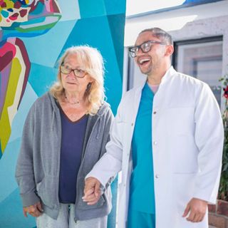 Ampliar imagen: Oscar Anastacio  Prado Hernández , Internista La Paz