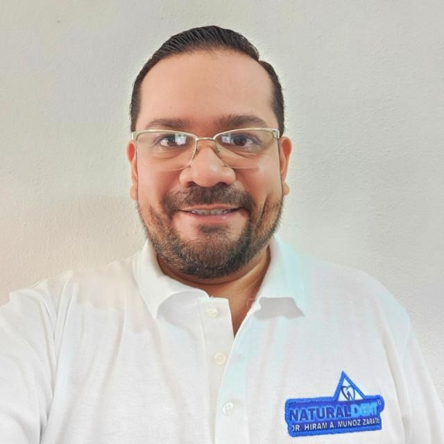 Hiram Muñoz, Dentista - Odontólogo La Piedad