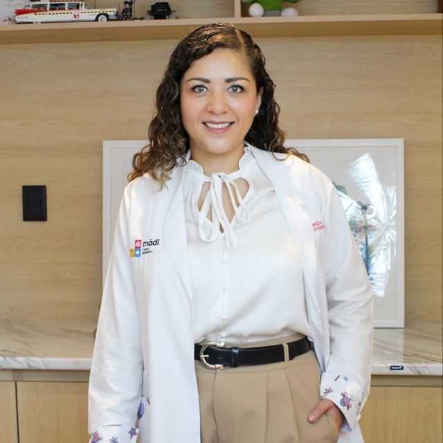 María Cecilia Martínez Morales, Cardiólogo pediátrico León